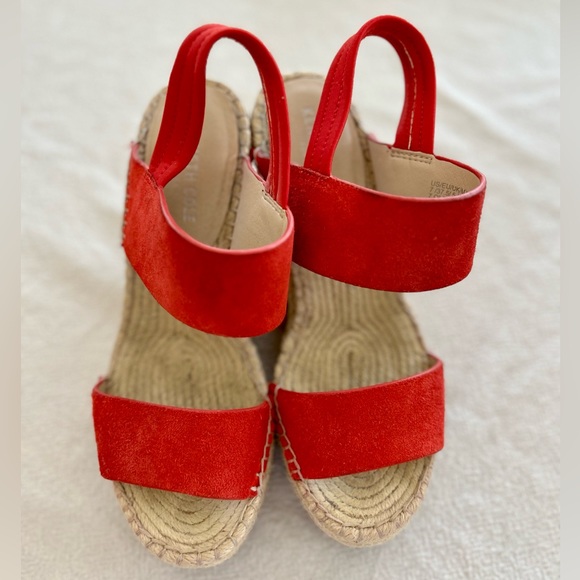 Kenneth Cole Shoes - 🌶️ Kenneth Cole Espadrille Styled Wedge. Size 7M